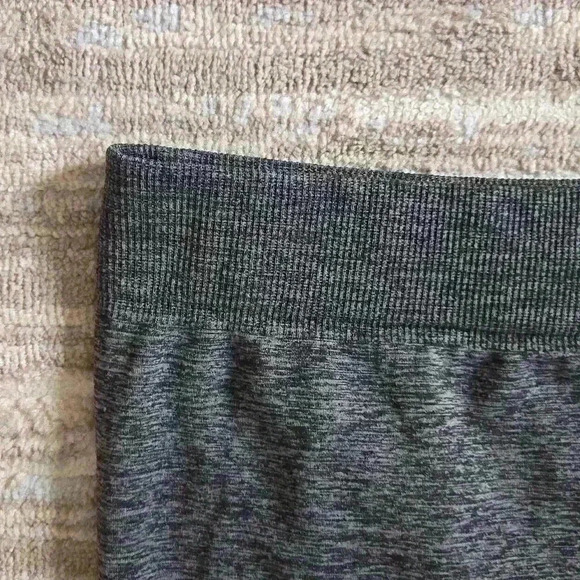 Grey Lined Time And Tru Leggings - Picture 2 of 4